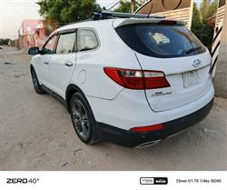 Hyundai Grand Santa Fe